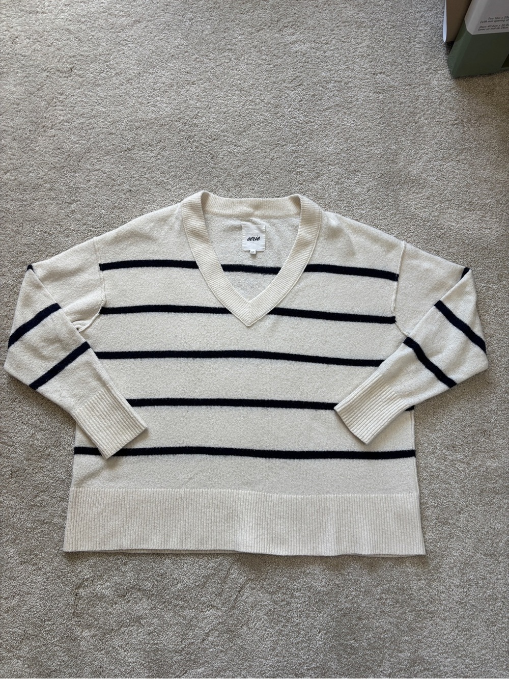 Aerie unREAL V-Neck Striped Sweater - Whit Navy Size Small - Picture 3 of 9